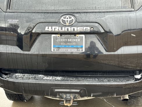 Used 2020 Toyota 4Runner SR5 image 13