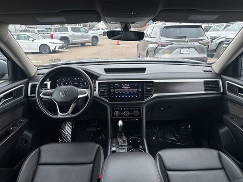 Used 2023 Volkswagen Atlas SE image 11