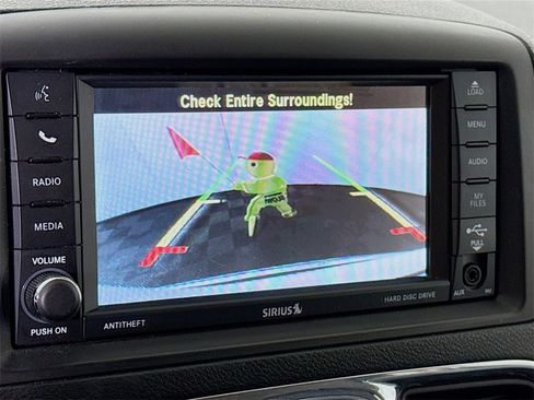 Used 2014 Chrysler Town & Country Touring-L w/ Driver Convenience Group image 5