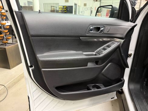 Used 2019 Ford Explorer 4WD Police Interceptor image 11