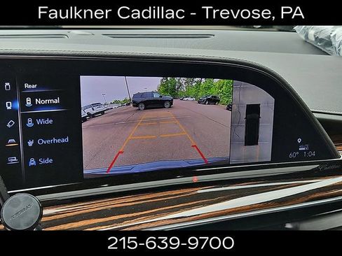 Used 2024 Cadillac Escalade ESV Premium Luxury AWD/4WD image 19