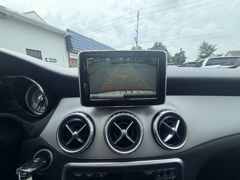 Used 2015 Mercedes-Benz GLA 250 4MATIC image 8
