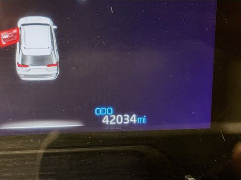 Used 2024 Toyota RAV4 XLE image 19