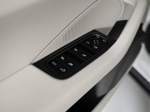 New 2026 Porsche Macan 4 Electric AWD/4WD image 20