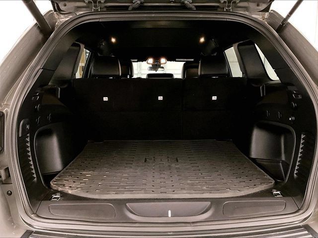 Used 2021 Jeep Grand Cherokee Laredo X AWD/4WD image 33