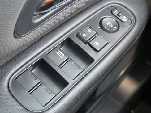 Used 2020 Honda HR-V LX image 12