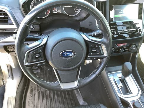 Used 2019 Subaru Forester Premium AWD/4WD image 9
