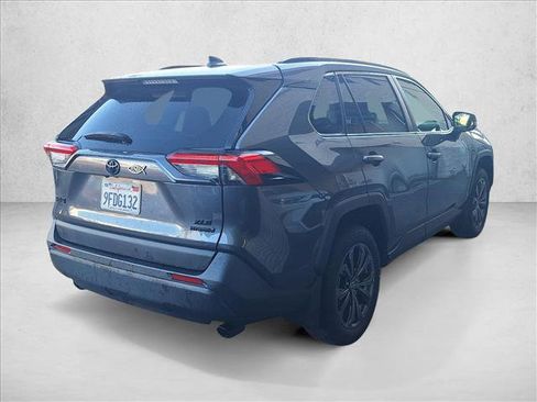 Certified 2023 Toyota RAV4 XLE Premium image 5
