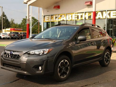 Used 2022 Subaru Crosstrek 2.0i Premium AWD/4WD image 1