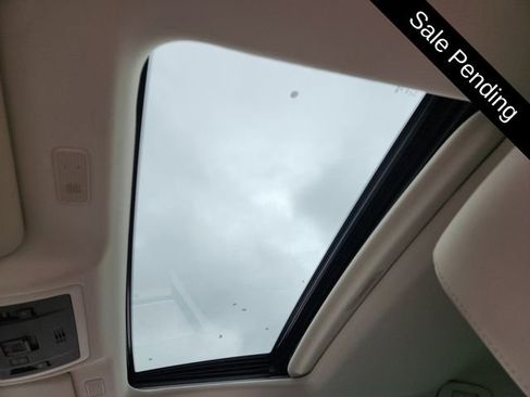 Used 2020 Lexus ES 350 w/ Premium Package image 10