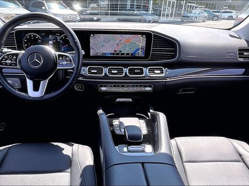 Certified 2023 Mercedes-Benz GLS 450 4MATIC image 13