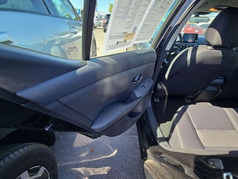 Used 2025 Nissan Sentra SV FWD image 20