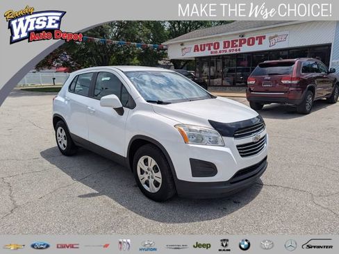 Used 2016 Chevrolet Trax LS FWD image 1