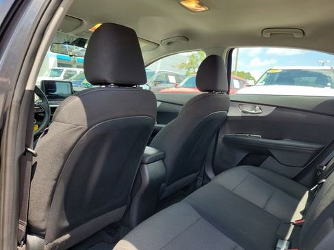 Used 2024 Kia Forte LXS FWD image 13