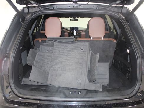 Used 2024 Lincoln Aviator Reserve w/ Equipment Group 201A image 15