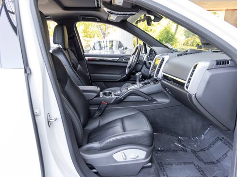 Used 2013 Porsche Cayenne Diesel AWD/4WD image 67