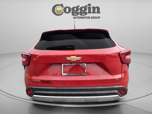 New 2026 Chevrolet Trax LT image 3