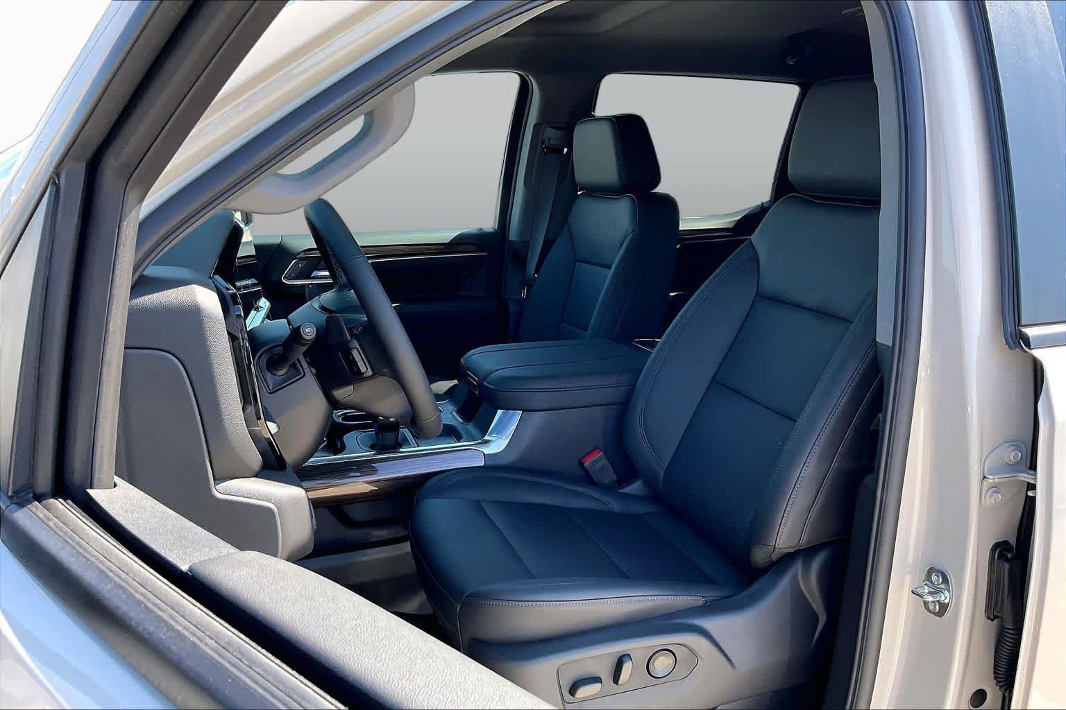 New 2026 Chevrolet Silverado 1500 RST AWD/4WD image 10