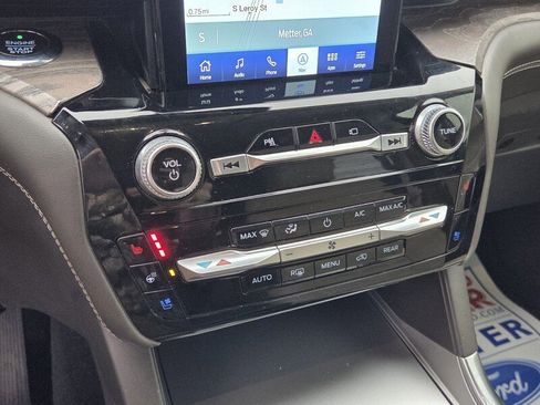 Used 2021 Ford Explorer Platinum w/ Equipment Group 601A image 24