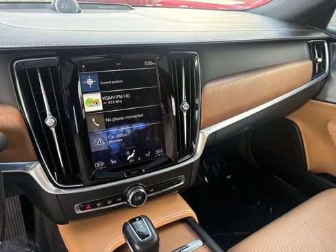 Used 2017 Volvo S90 T6 Inscription w/ Vision Package AWD/4WD image 25