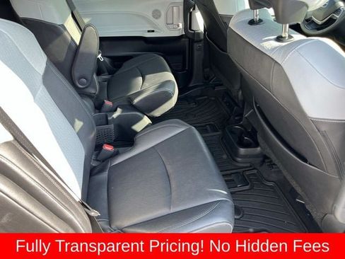 Used 2025 Toyota Sienna XSE AWD/4WD image 21