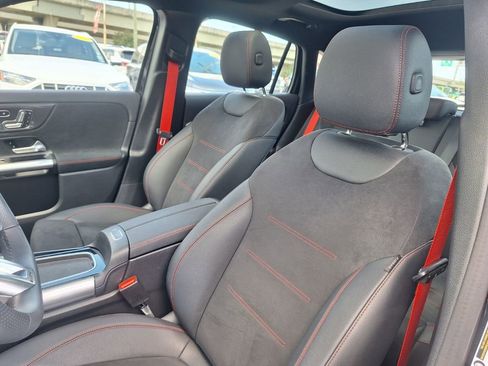 Used 2025 Mercedes-Benz GLA 35 AMG 4MATIC image 10