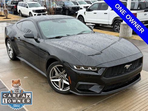 Used 2024 Ford Mustang Premium image 4