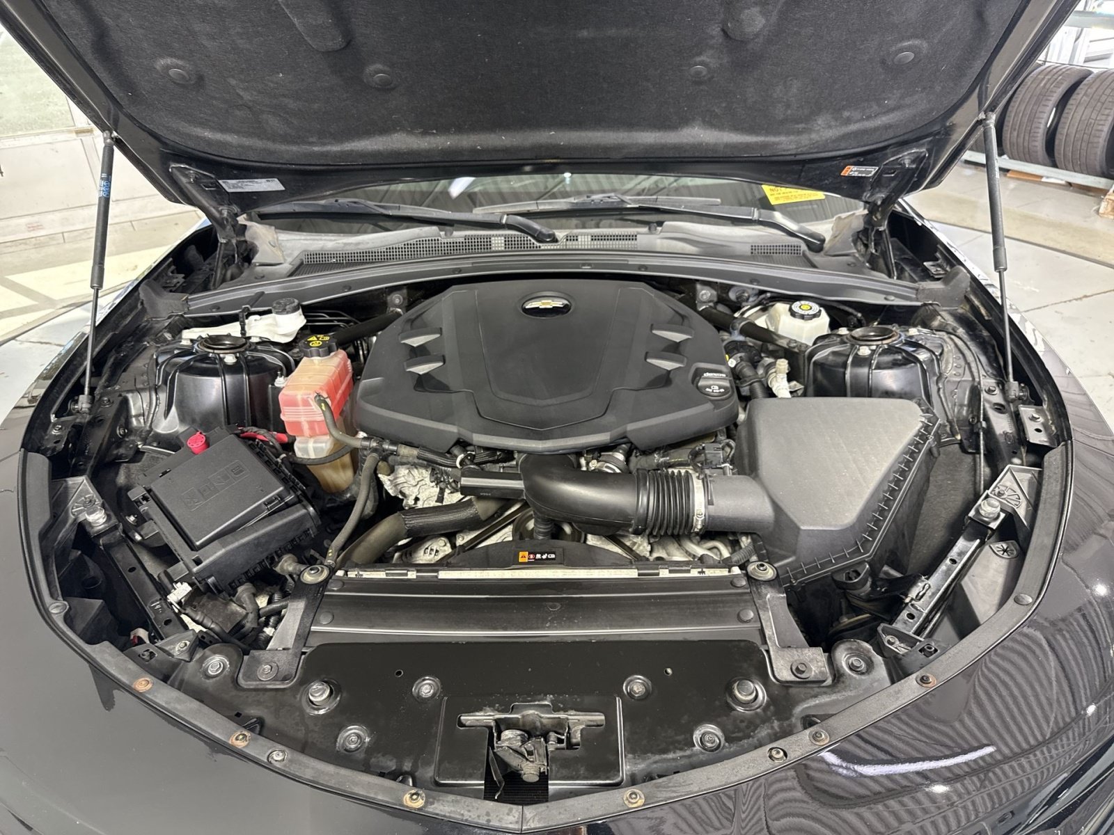 Used 2017 Chevrolet Camaro LT RWD image 29