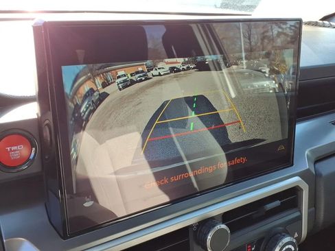 Used 2024 Toyota Tacoma TRD Sport image 25