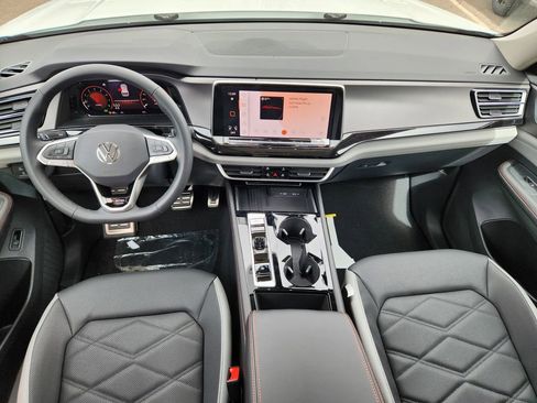 New 2026 Volkswagen Atlas Peak Edition AWD/4WD image 12
