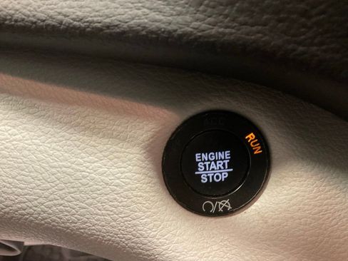 Used 2019 Jeep Cherokee Limited w/ Trailer Tow Group image 23