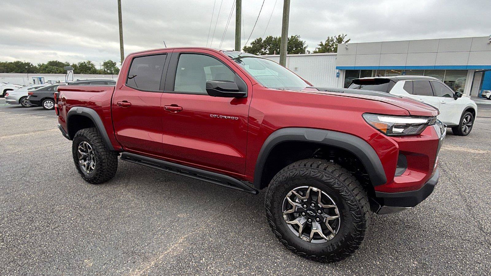 New 2026 Chevrolet Colorado ZR2 w/ Technology Package AWD/4WD image 7