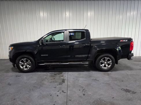 Used 2017 Chevrolet Colorado Z71 AWD/4WD image 4