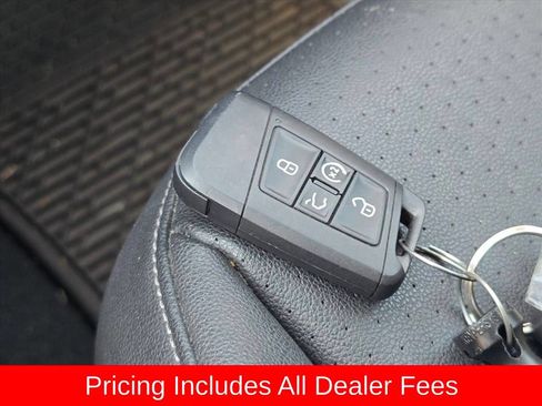 Used 2020 Volkswagen Tiguan SEL FWD image 9