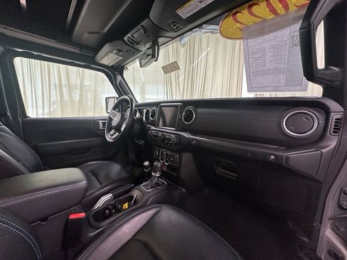 Used 2022 Jeep Wrangler Unlimited Rubicon 4xe w/ Steel Bumper Group image 17