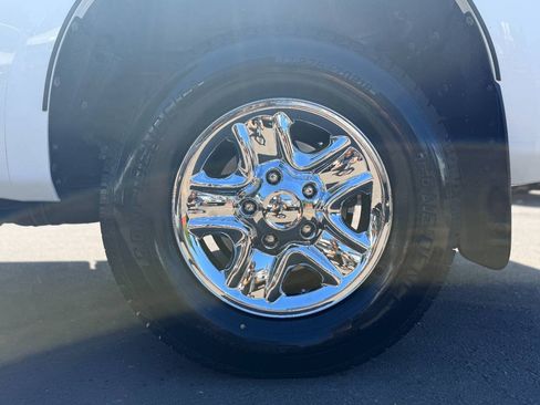 Used 2013 Toyota Tundra 4x4 Double Cab w/ Tow Pkg image 34