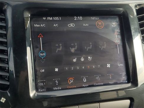 Used 2019 Jeep Cherokee Overland image 22
