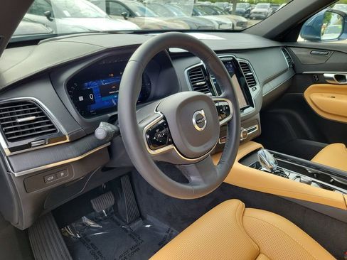 Certified 2023 Volvo XC90 T8 Ultimate w/ Protection Package Premier image 23