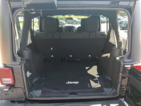 Used 2017 Jeep Wrangler Unlimited Sport AWD/4WD image 27