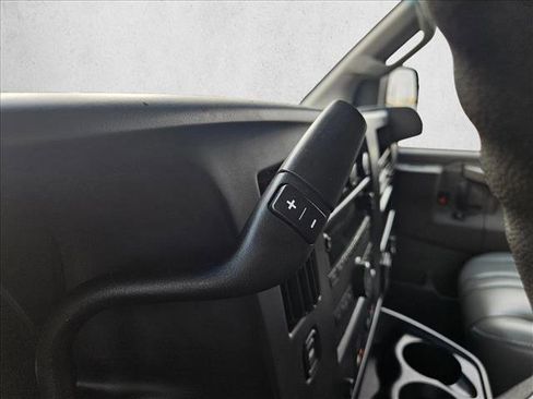 Used 2017 Chevrolet Express 2500 LT w/ LT Preferred Equipment Group image 12