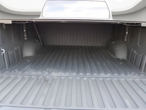 Used 2024 Toyota Tundra Limited AWD/4WD image 21