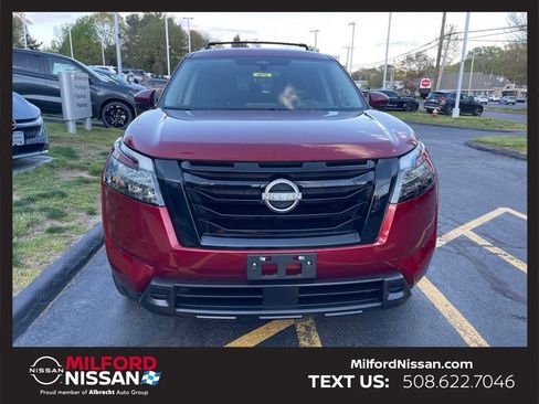 Certified 2023 Nissan Pathfinder SV w/ SV Premium Package AWD/4WD image 8