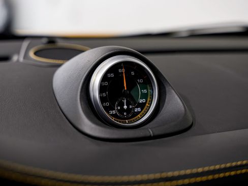 Used 2008 Porsche 911 GT2 RWD image 11