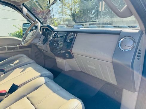 Used 2009 Ford F350 Lariat image 20