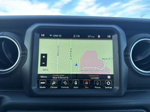 Used 2023 Jeep Wrangler Unlimited Sahara w/ Cold Weather Group image 23