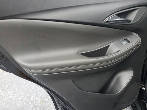 Used 2024 Buick Encore GX Sport Touring image 10