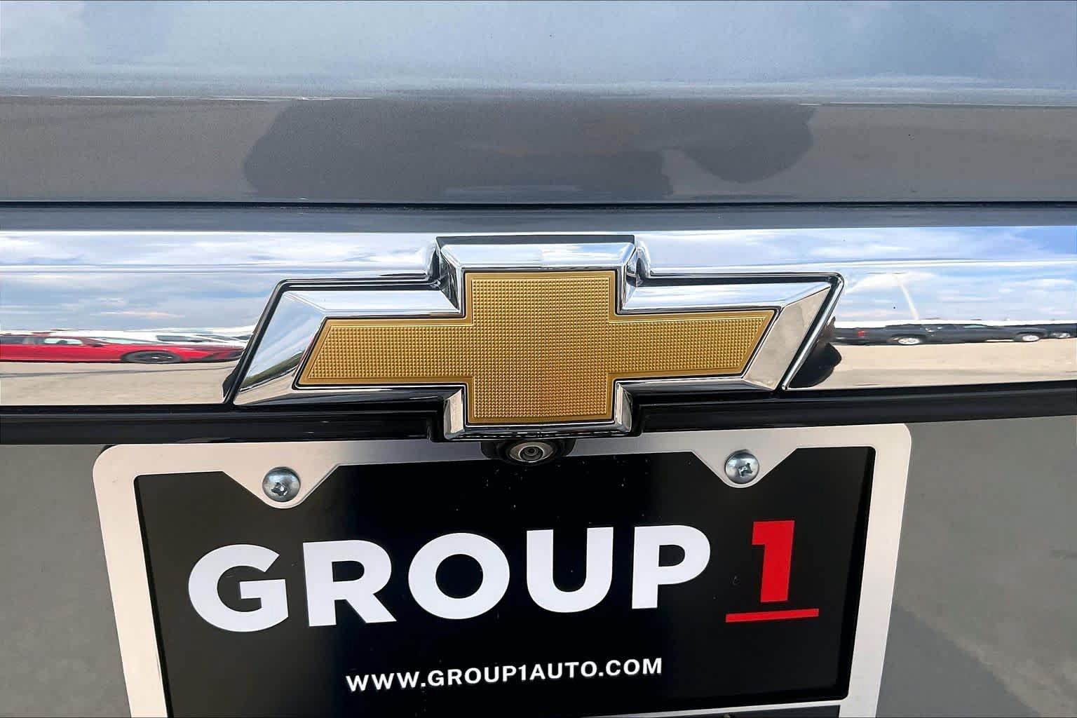 Used 2023 Chevrolet Traverse LS w/ Safety Package FWD image 30