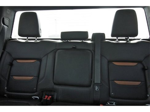 Used 2021 GMC Sierra 1500 AT4 image 13