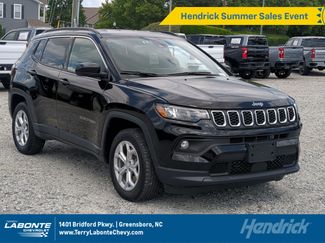 Used 2024 Jeep Compass Latitude AWD/4WD video 1