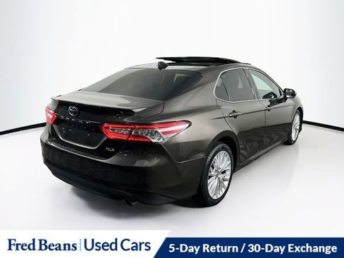 Used 2018 Toyota Camry XLE w/ Driver Assist Package FWD image 9